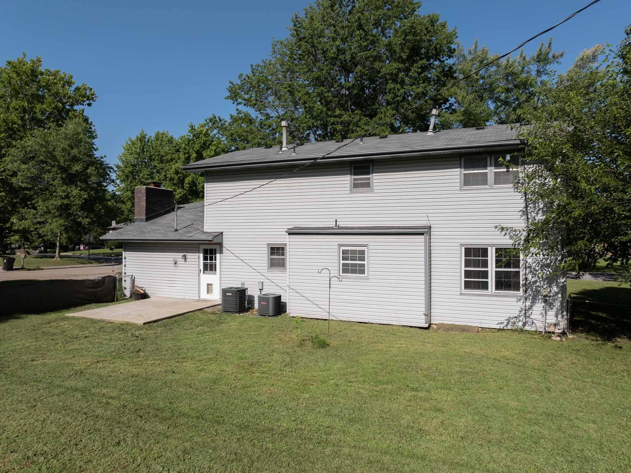 5486 South Clay Avenue Springfield, MO 65810 - Photo 33 of 34 Back of House
