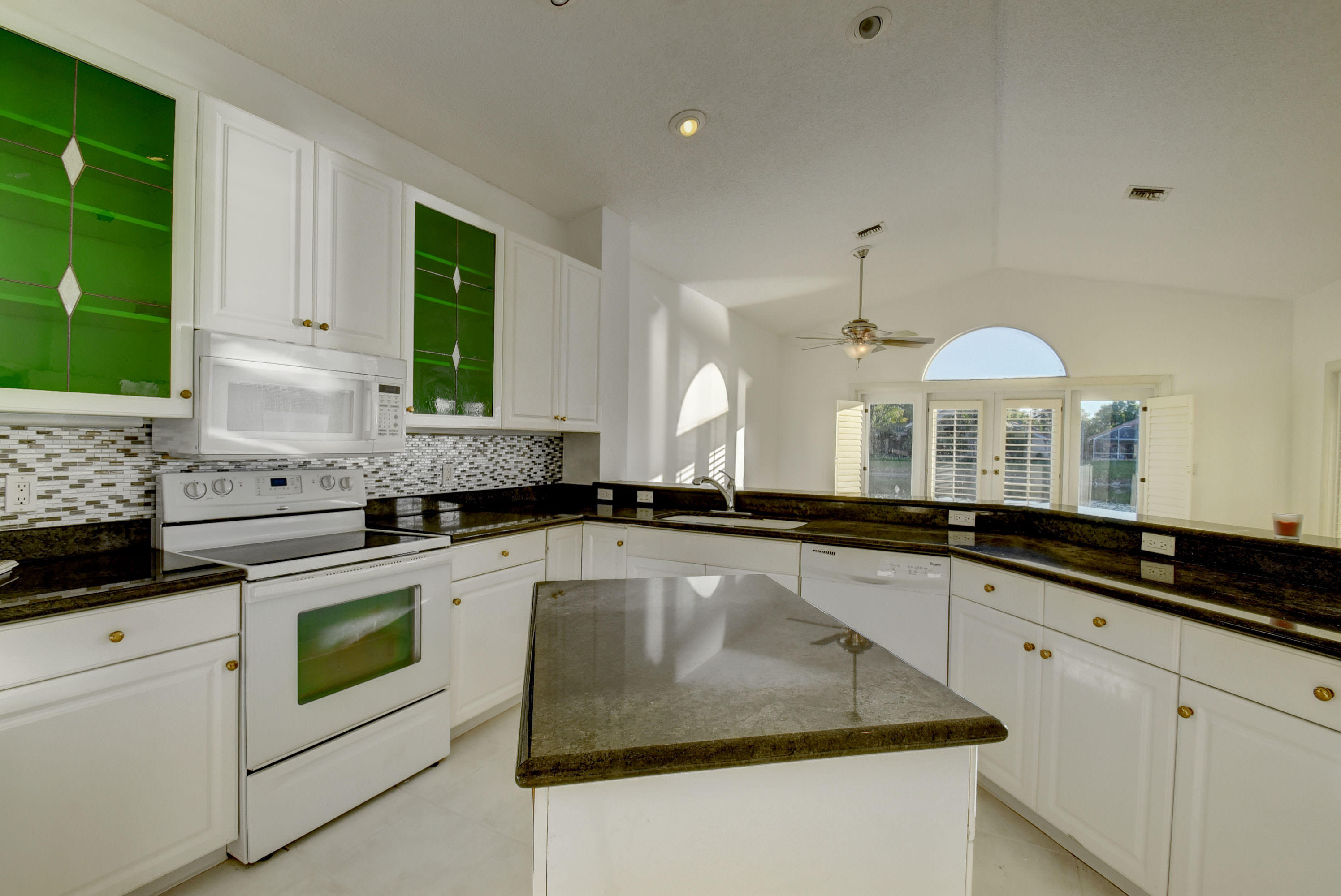 10810 Haydn Drive Boca Raton, FL 33498 - Photo 16 of 56 Virtuals1 (16)