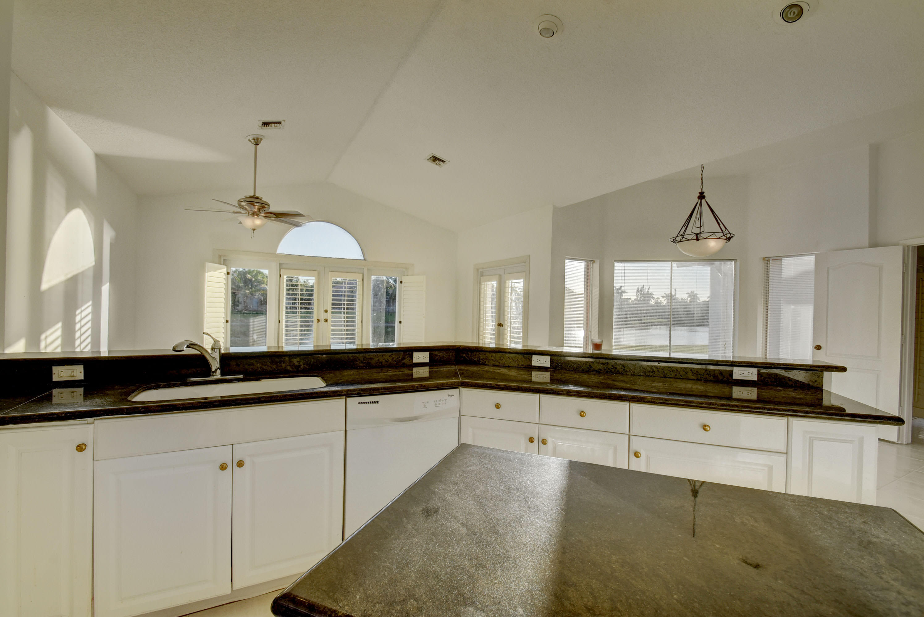 10810 Haydn Drive Boca Raton, FL 33498 - Photo 18 of 56 Virtuals1 (18)