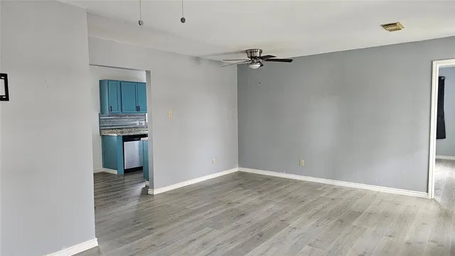 $1,650 | 309 North Street, Trenton, TX 75490