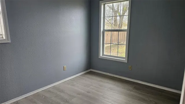 $1,650 | 309 North Street, Trenton, TX 75490