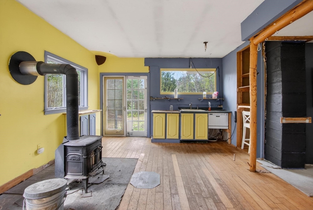 1673 Petersham Road Athol, MA 01331 - Photo 5 of 19