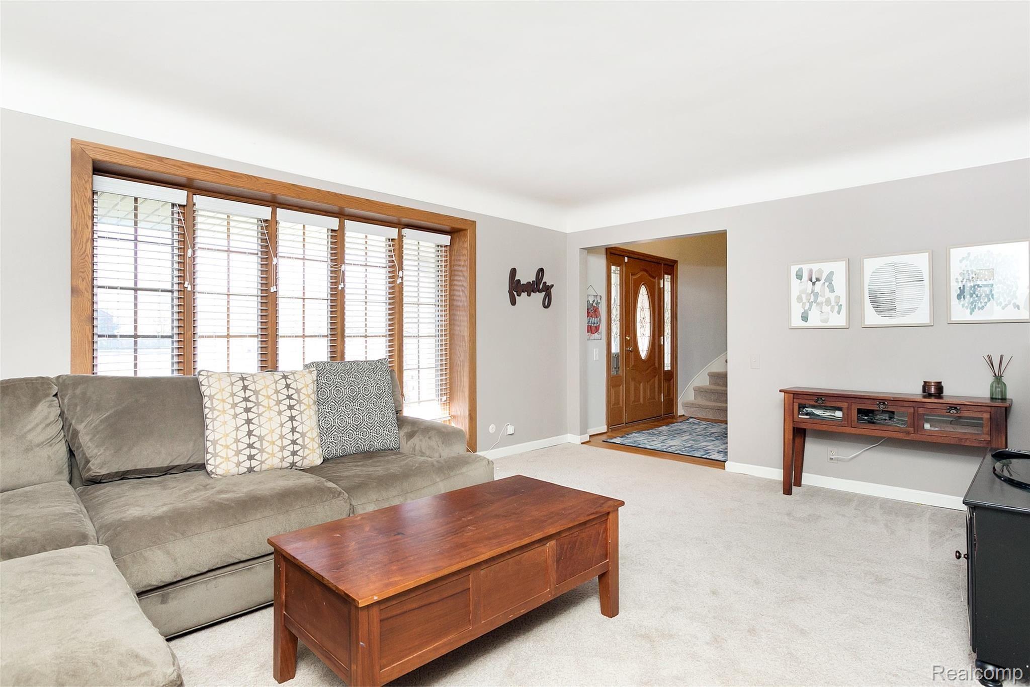 660 Cook Road Grosse Pointe, MI 48236 - Photo 7 of 49 Cook-7.jpg