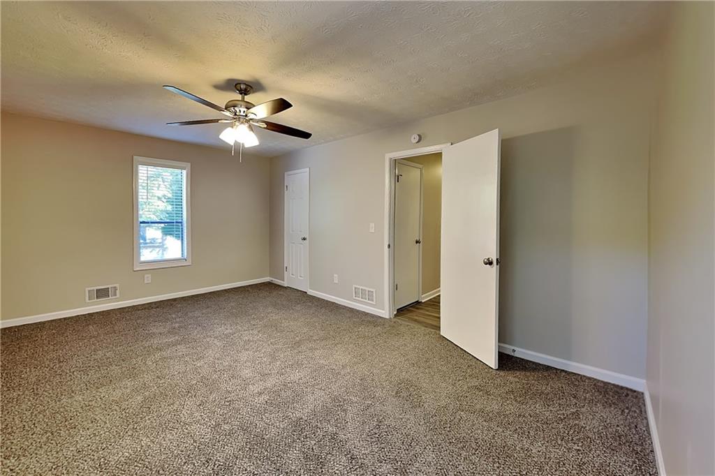 265 Castleair Drive Northeast Kennesaw, GA 30144 - Photo 7 of 19 Gallery Image 7