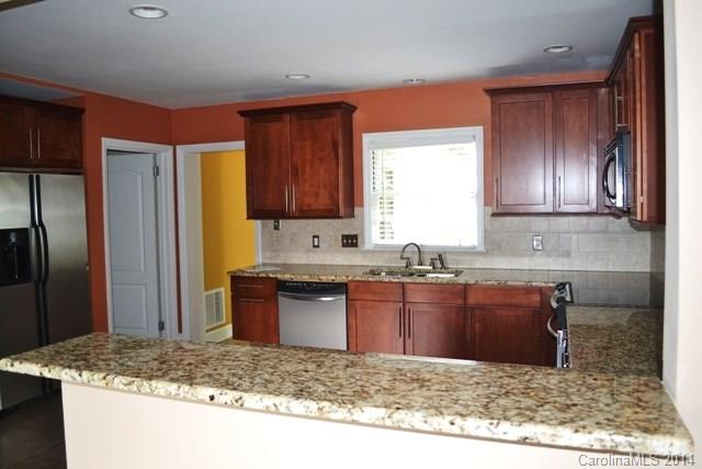 1040 Guilford Road Charlotte, NC 28209 - Photo 4 of 9