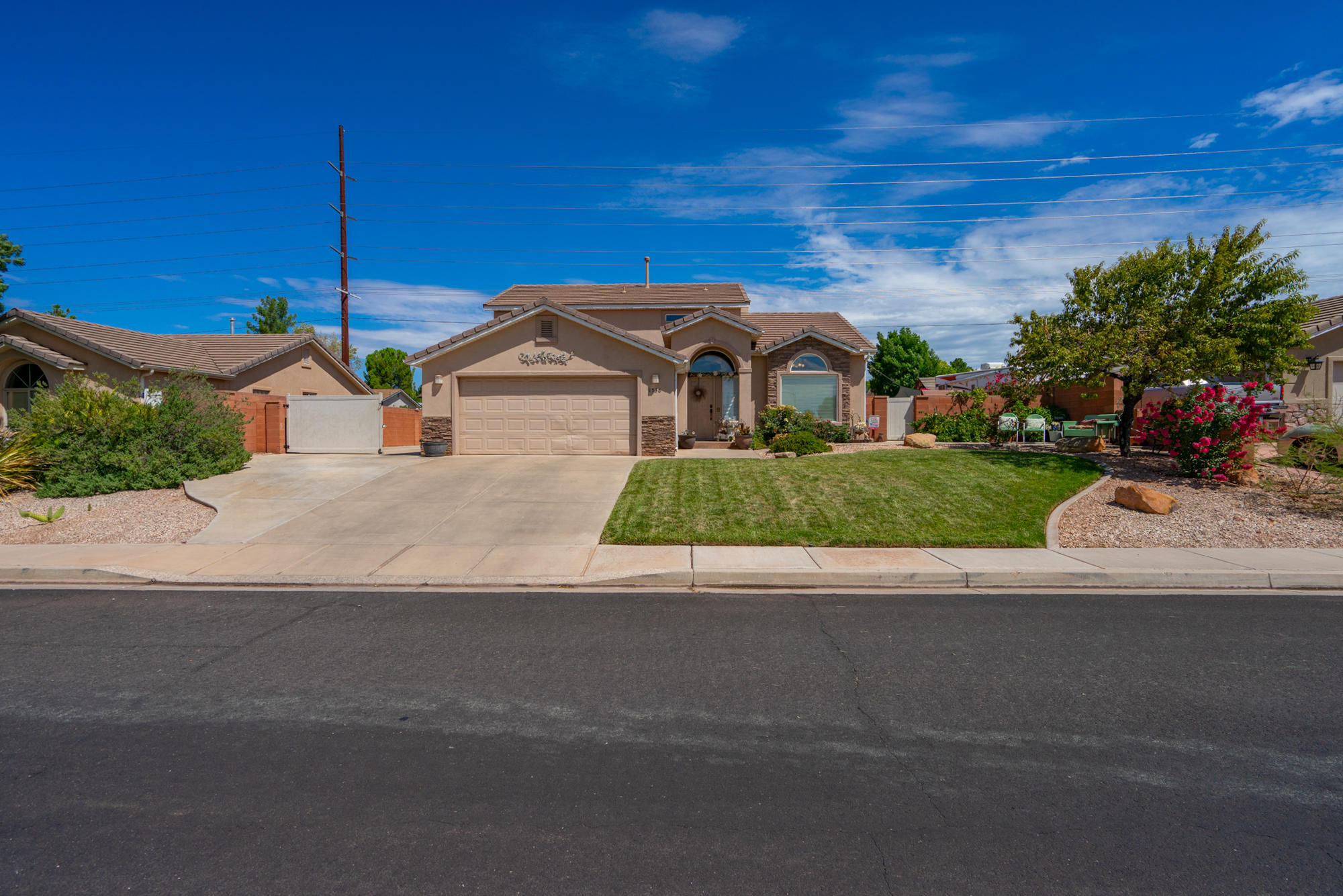 1536 West 1370th Street North St. George, UT 84770 - Photo 1 of 1 FRONT