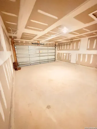 $1,550 | 21042 Sumac Grove, San Antonio, TX 78264