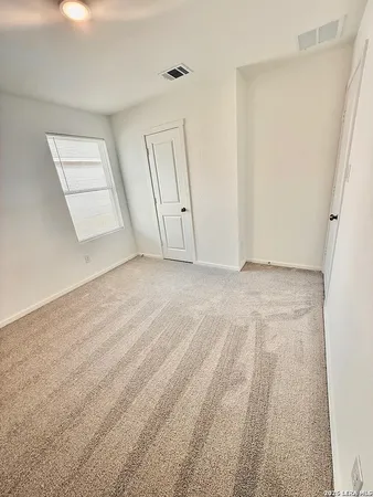 $1,550 | 21042 Sumac Grove, San Antonio, TX 78264