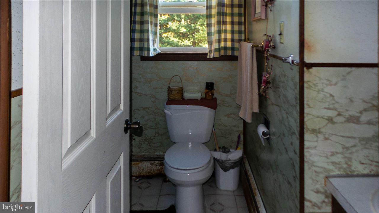 1745 Bahns Mill Road Windsor, PA 17366 - Photo 6 of 36