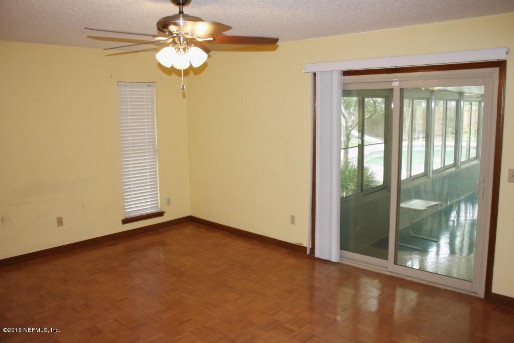 11529 Baskerville Road Jacksonville, FL 32223 - Photo 13 of 29 Master Bedroom