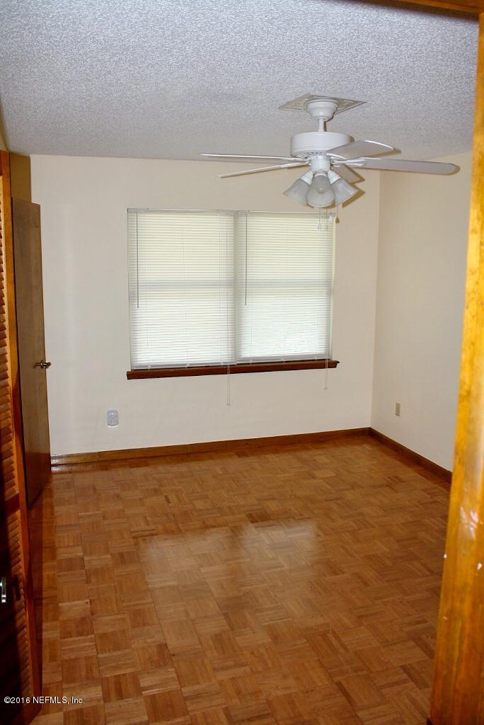 11529 Baskerville Road Jacksonville, FL 32223 - Photo 17 of 29 Bedroom 2