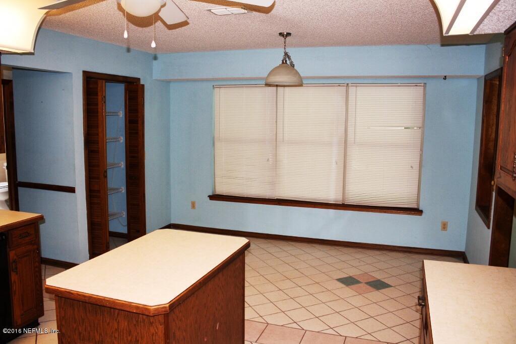 11529 Baskerville Road Jacksonville, FL 32223 - Photo 8 of 29 Eat-In Area