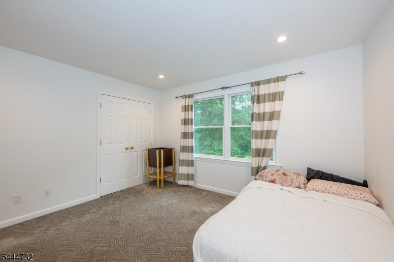 89 Moraine Road Morris Plains, NJ 07950 - Photo 42 of 48