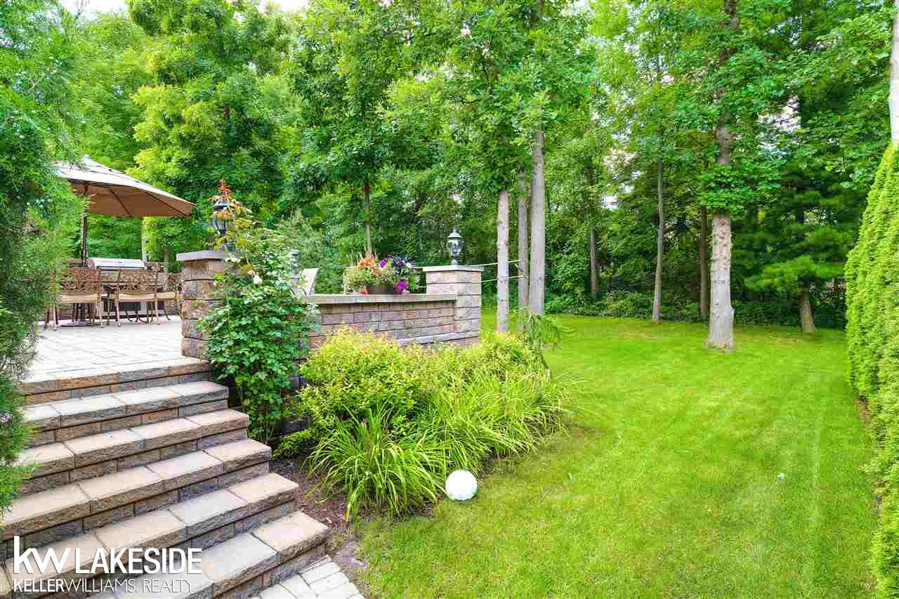 834 Monterey Ln. Rochester, MI 48307 - Photo 44 of 55 50058938-44.JPG