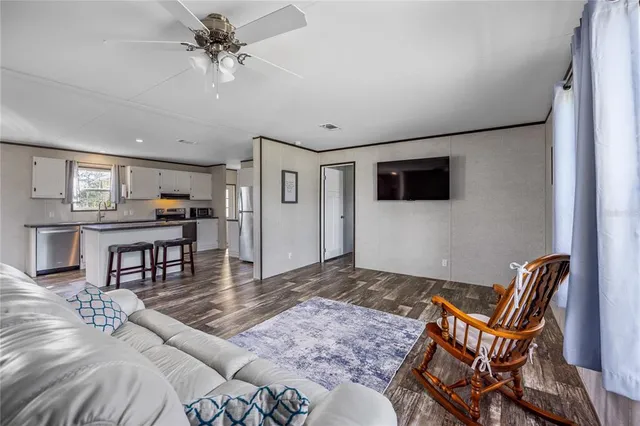 $263,900 | 148 Southwest Sedgefield Lane, Fort White, FL 32038