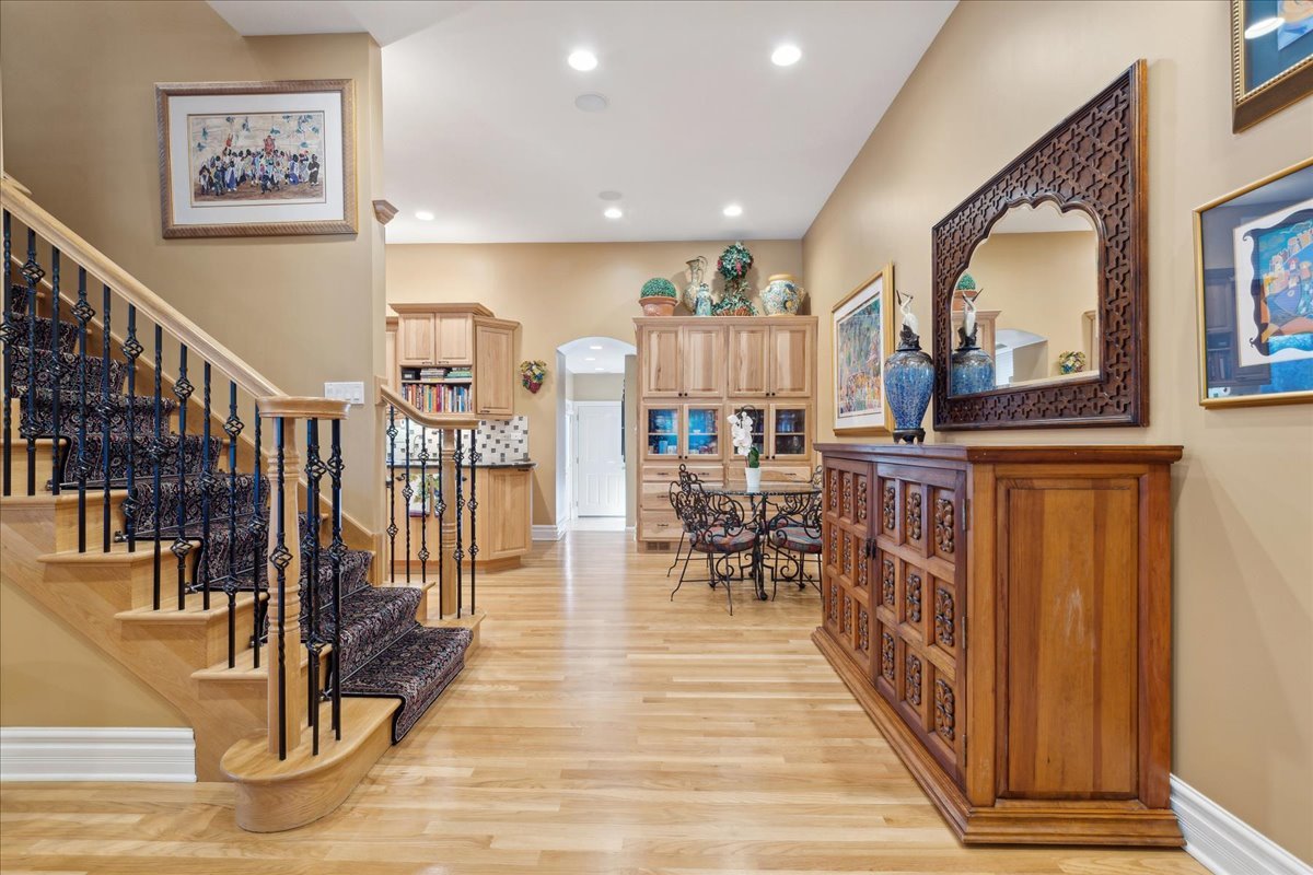 770 Lyster Road Highwood, IL 60040 - Photo 5 of 26