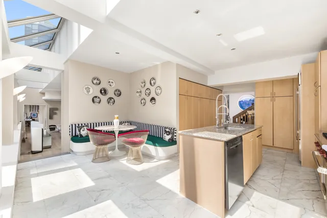 $5,295,000 | 301 East 52nd Street, Unit PHC | Midtown East