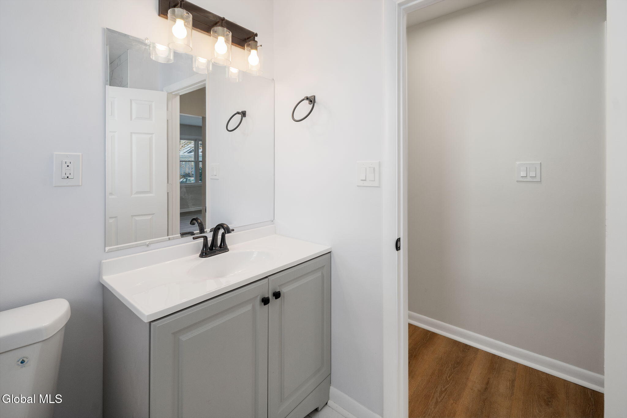 152 Chiswell Road Schenectady, NY 12304 - Photo 15 of 35 11-152ChiswellRd_11