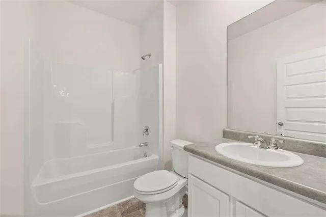 $389,700 | 331 Friendship Oak Way, Hampton, GA 30228