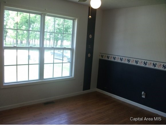 310 Polk Street Athens, IL 62613 - Photo 12 of 22 Gallery Image 12