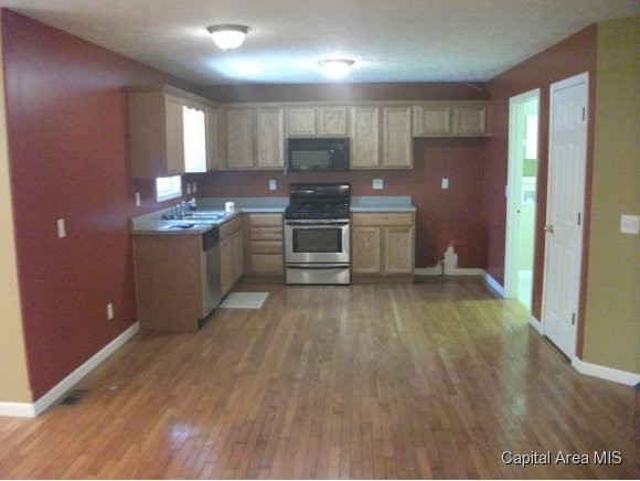 310 Polk Street Athens, IL 62613 - Photo 3 of 22 Gallery Image 3