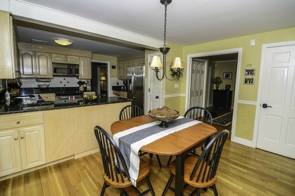 20 Maplewood Road Medfield, MA 02052 - Photo 12 of 30 Gallery Image 12