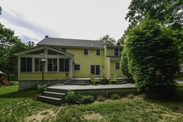 20 Maplewood Road Medfield, MA 02052 - Photo 27 of 30 Gallery Image 27