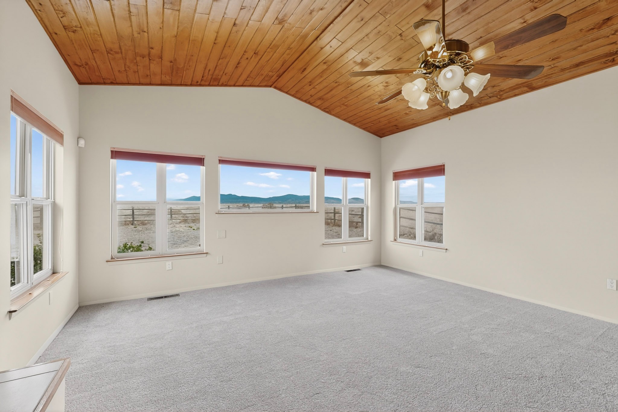 201 San Marcos Loop Santa Fe, NM 87508 - Photo 5 of 35 Living Room