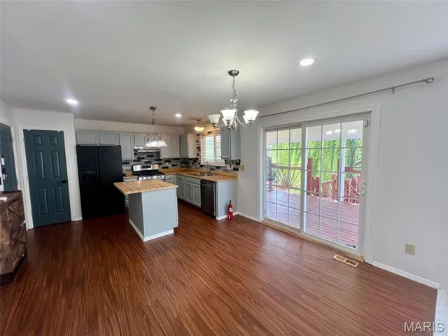 $2,350 | 12 Royalltrail Court, O'Fallon, MO 63368