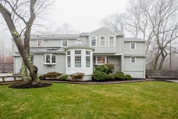 76 Old Post Road Walpole, MA 02032 - Photo 6 of 30