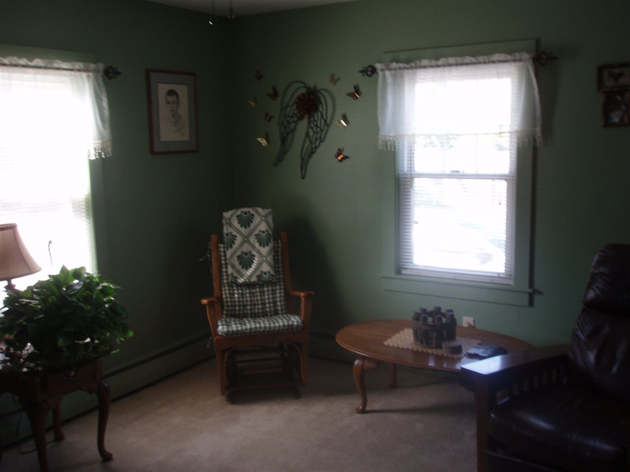 161 Calef Road Manchester, NH 03103 - Photo 8 of 28 Gallery Image 8