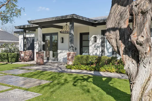 $3,365,000 | 3924 East Roma Avenue, Phoenix, AZ 85018