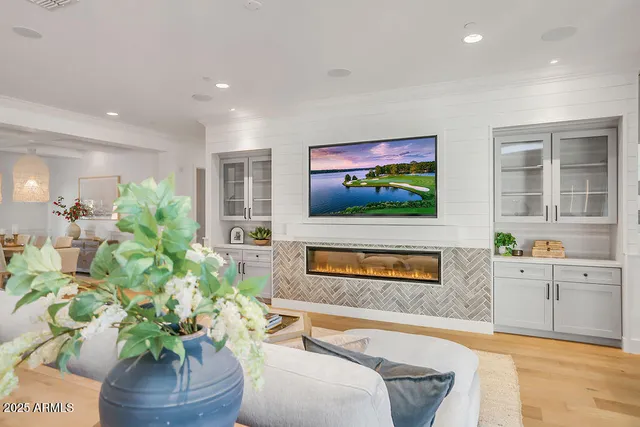 $3,365,000 | 3924 East Roma Avenue, Phoenix, AZ 85018