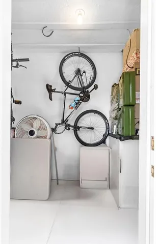 $2,775,000 | 19885 Northeast 22nd Avenue, Miami, FL 33180