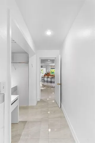 $2,775,000 | 19885 Northeast 22nd Avenue, Miami, FL 33180