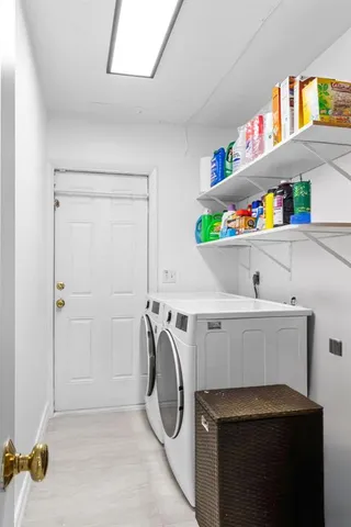 $2,775,000 | 19885 Northeast 22nd Avenue, Miami, FL 33180