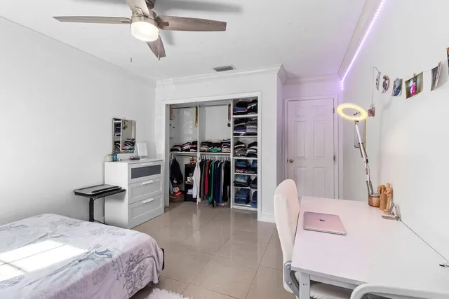 $2,775,000 | 19885 Northeast 22nd Avenue, Miami, FL 33180