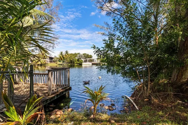 $2,775,000 | 19885 Northeast 22nd Avenue, Miami, FL 33180