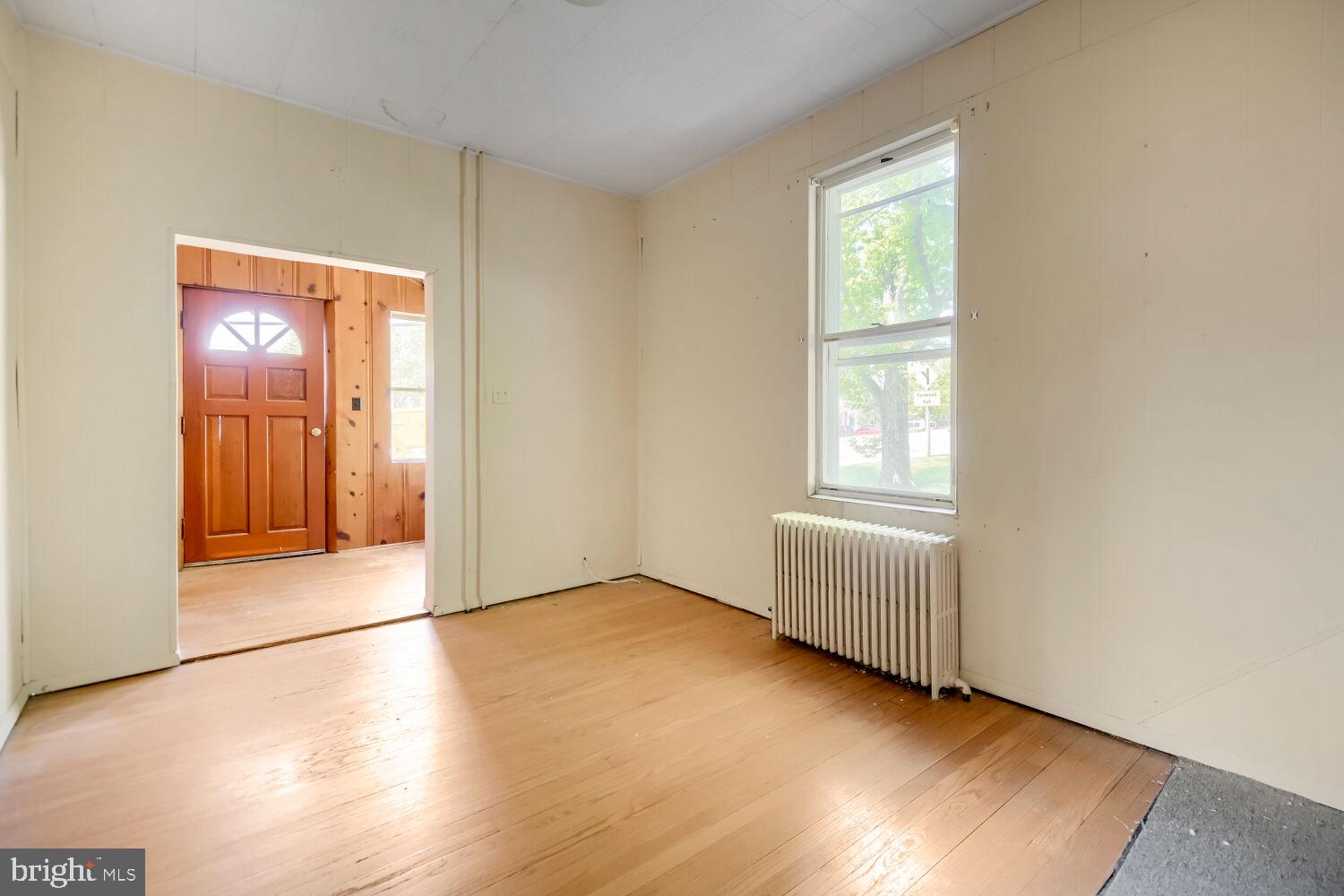 8413 Philadelphia Road Baltimore, MD 21237 - Photo 12 of 27 Bright, inviting entryway awaits you.