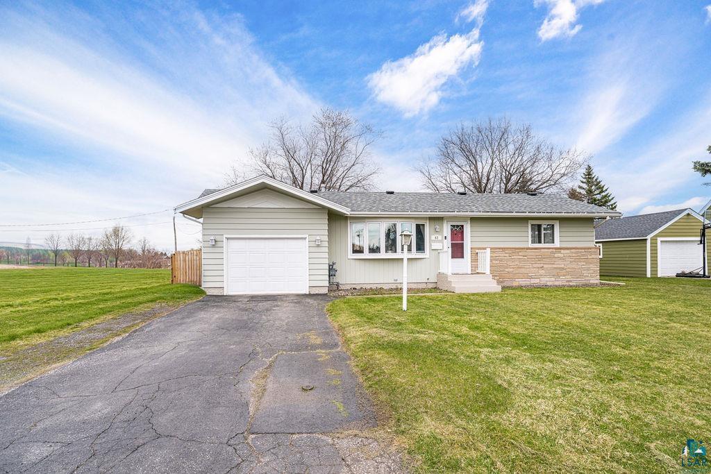 63 East 7th Street Superior, WI 54880 - Photo 2 of 19