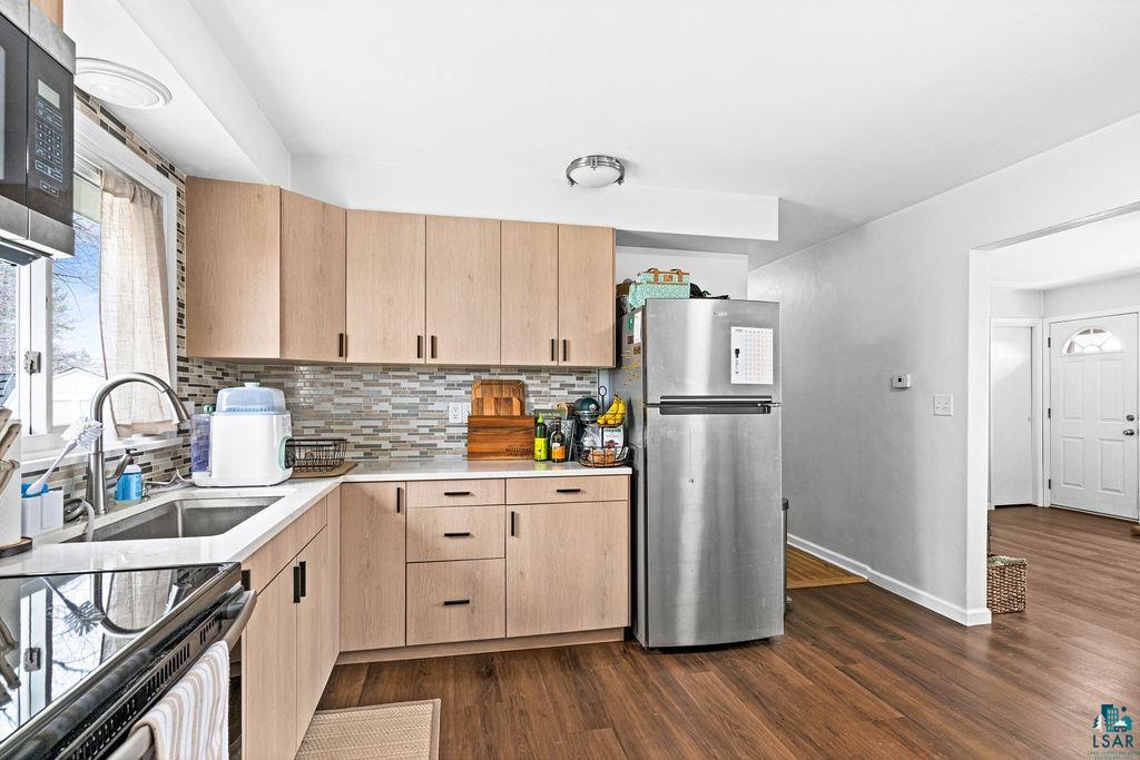 63 East 7th Street Superior, WI 54880 - Photo 10 of 19