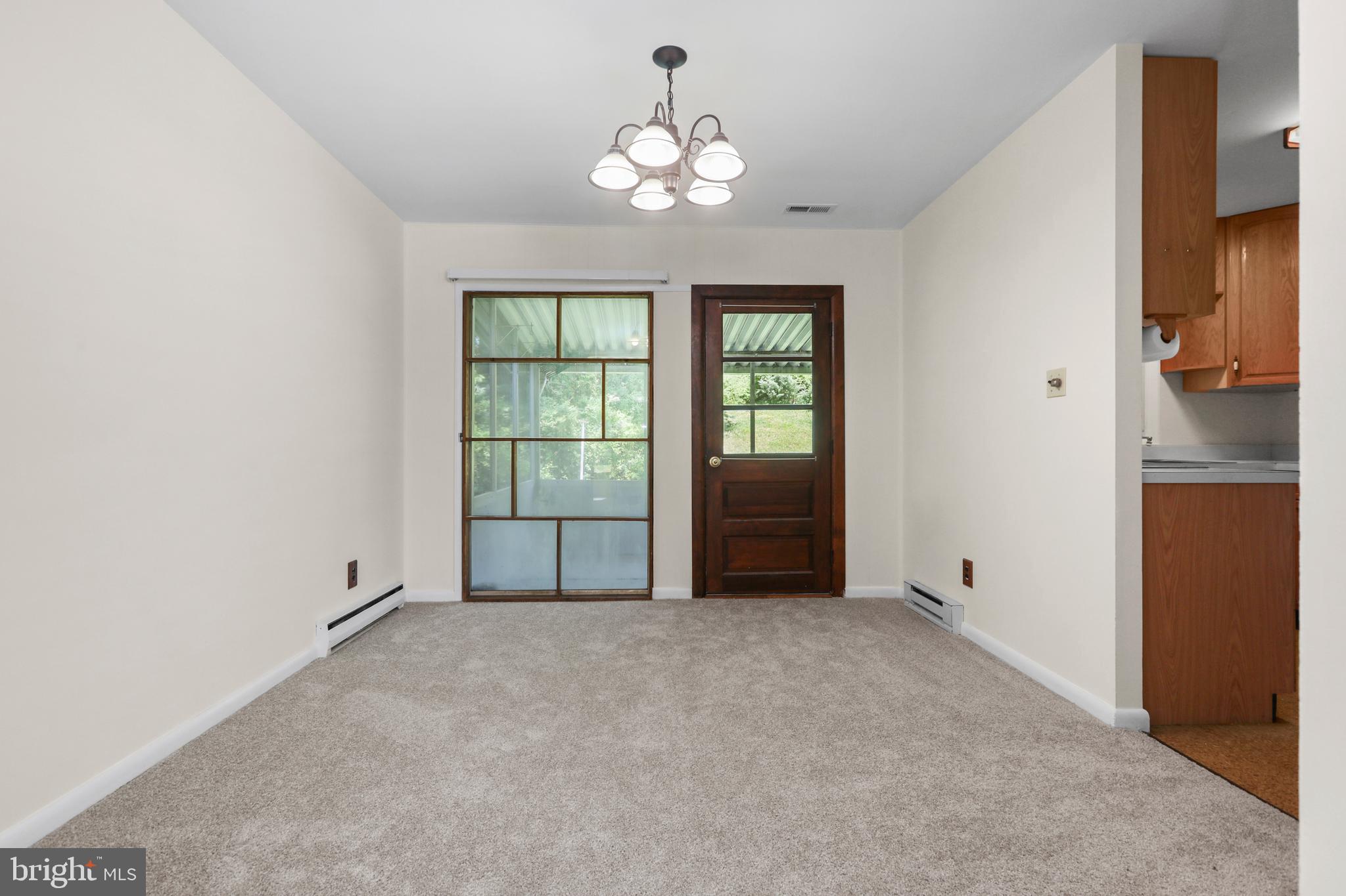 823 Bradley Road Joppa, MD 21085 - Photo 11 of 33 Dining Room