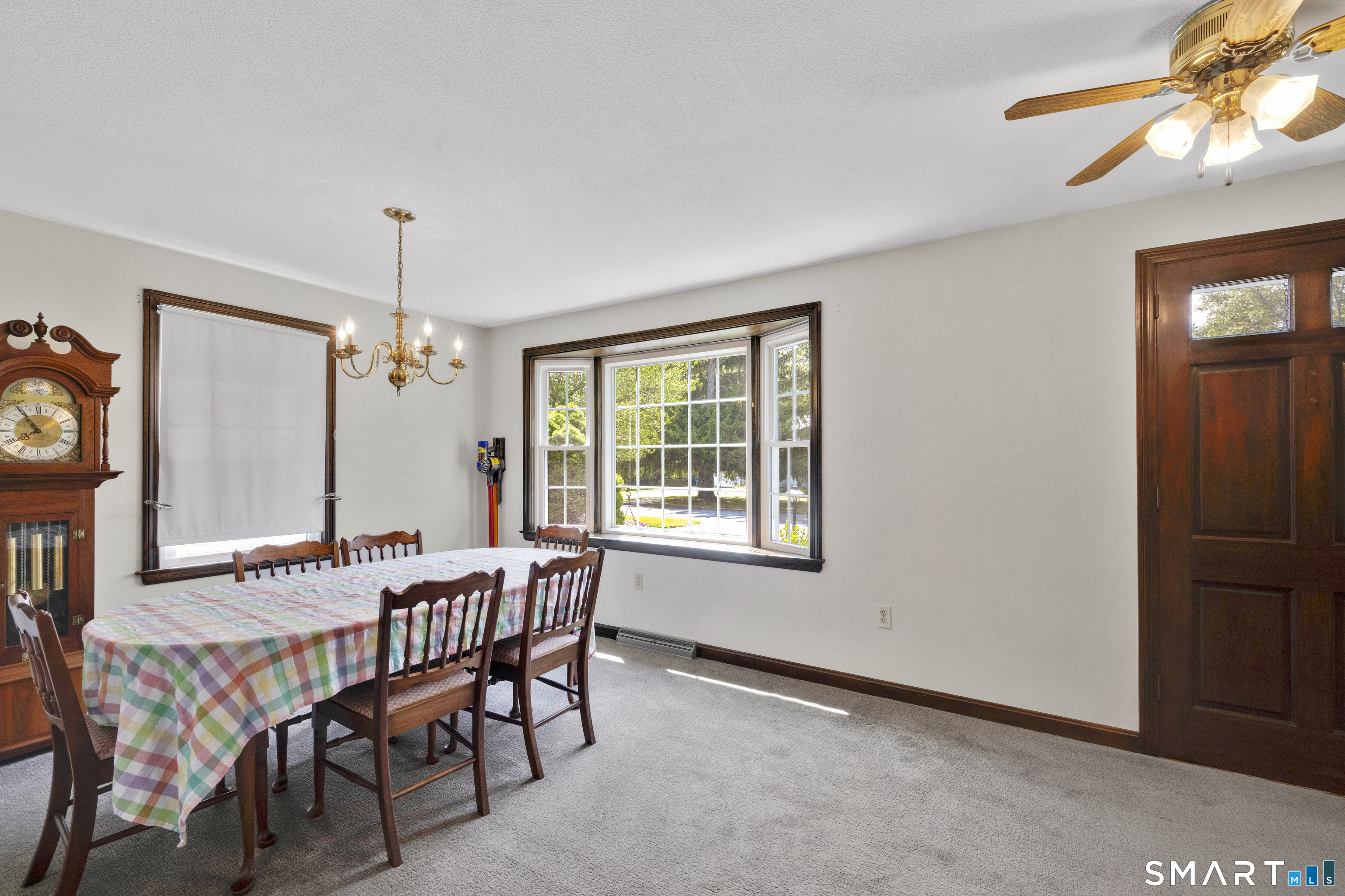 16 Gardner Road Vernon, CT 06066 - Photo 9 of 37 Bay Window - Dining Room