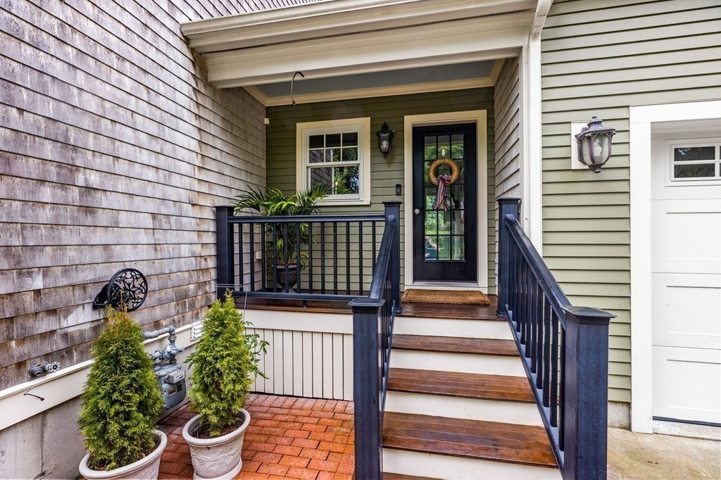 95 Tilden Road Scituate, MA 02066 - Photo 4 of 41
