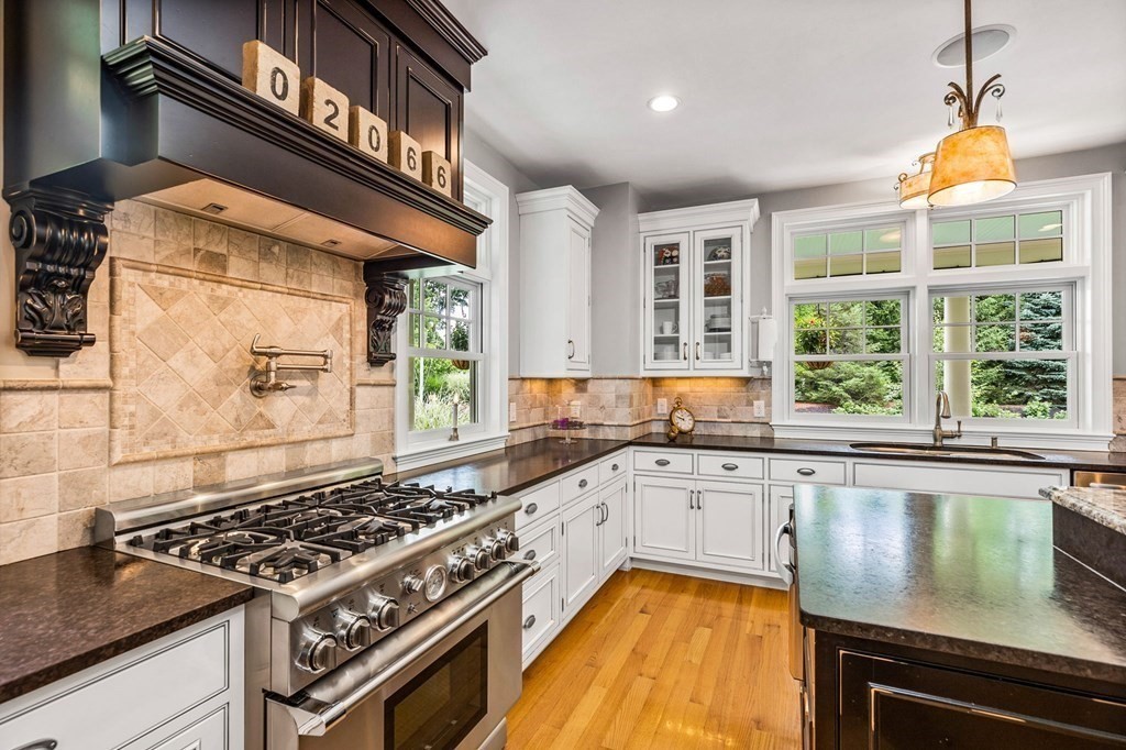 95 Tilden Road Scituate, MA 02066 - Photo 10 of 41