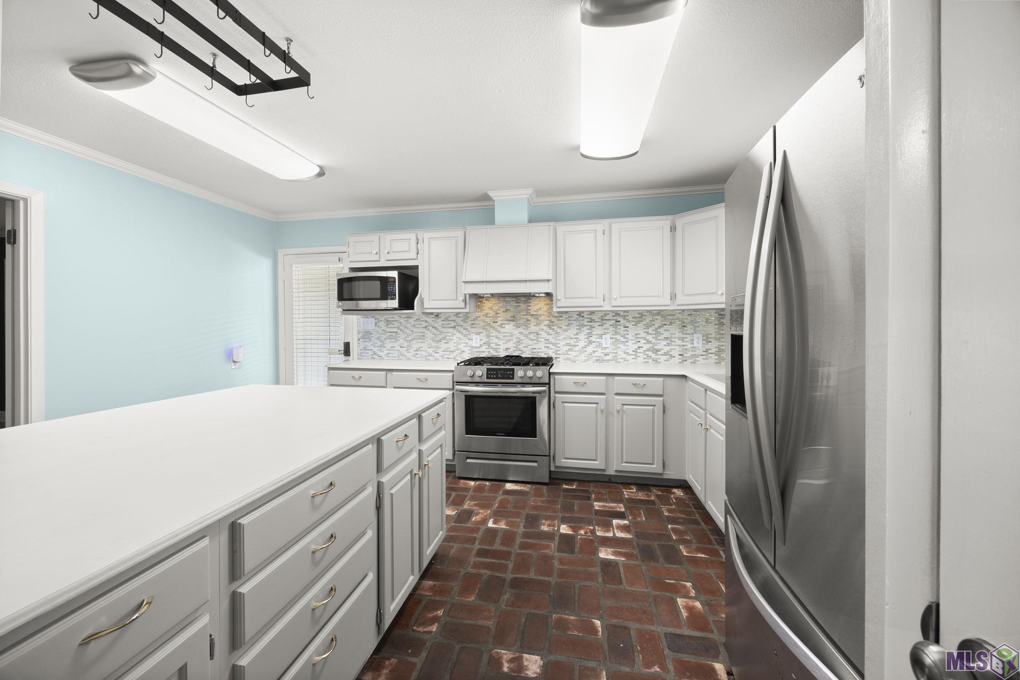 9835 Judi Avenue Baton Rouge, LA 70815 - Photo 9 of 27 Kitchen