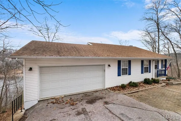 $439,900 | 1355 Lake Sherwood Drive, Marthasville, MO 63357