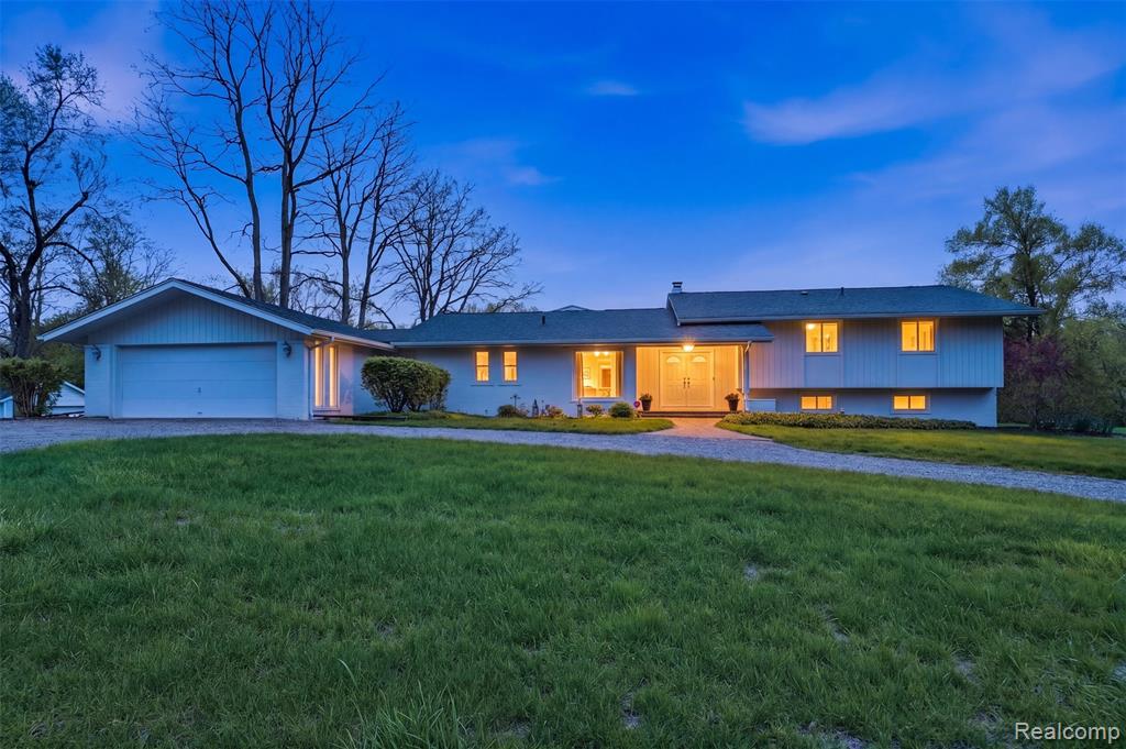 1700 Washington Road Rochester, MI 48306 - Photo 4 of 44