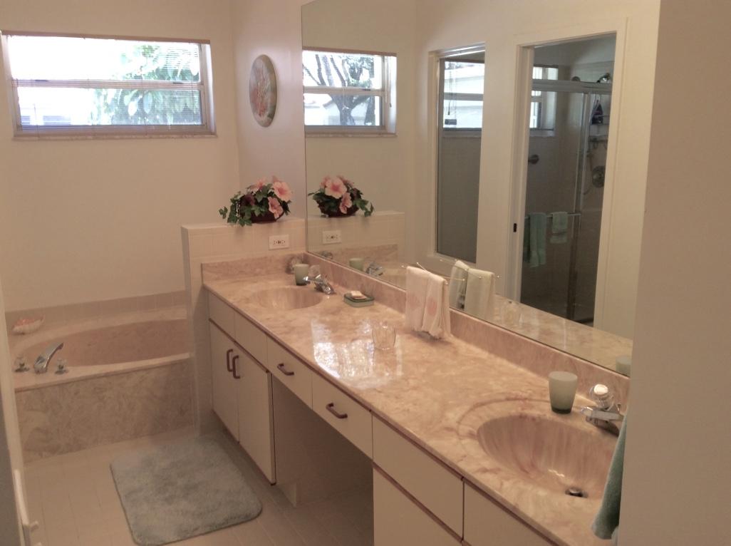 5204 Majorca Club Drive Boca Raton, FL 33486 - Photo 23 of 46 MASTER BATRHROOM