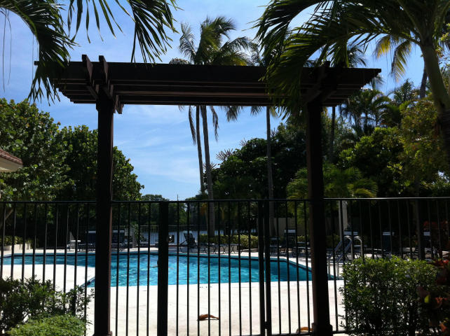 5204 Majorca Club Drive Boca Raton, FL 33486 - Photo 41 of 46 COMMUNITY POOL